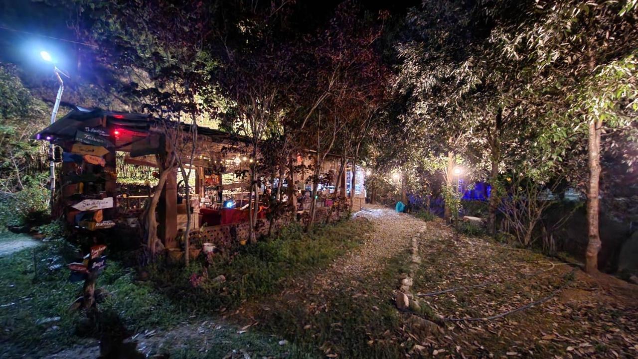 Hobo Huts By The Riverside Panuānaula Esterno foto